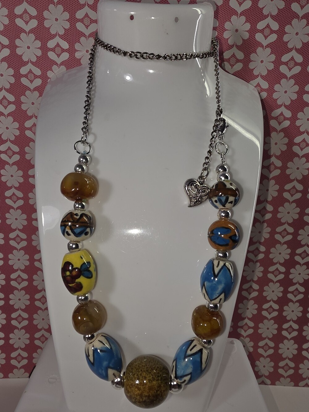 #2581,  VENETIAN MILLEFIORI ART MURANO GLASS BEAD STATEMENT NECKLACE, 22"IN
